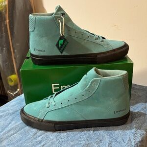 NWT Emerica Omen Hi